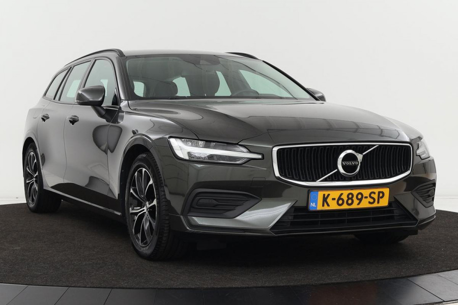 Volvo V60 B3 Momentum Advantage | Trekhaak | Carplay | Full LED | Navigatie | DAB+ | PDC | Climate control | Cruise control