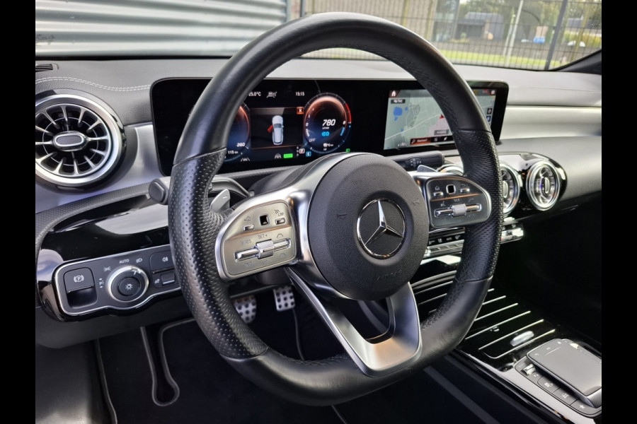 Mercedes-Benz CLA-Klasse Shooting Brake 250 e AMG Night Plug in Hybrid 218pk PHEV | Lederen Alcantara Sportstoelen | Trekhaak af Fabriek | Adaptive Cruise | Apple Carplay | Navigatie | 360 Camera |