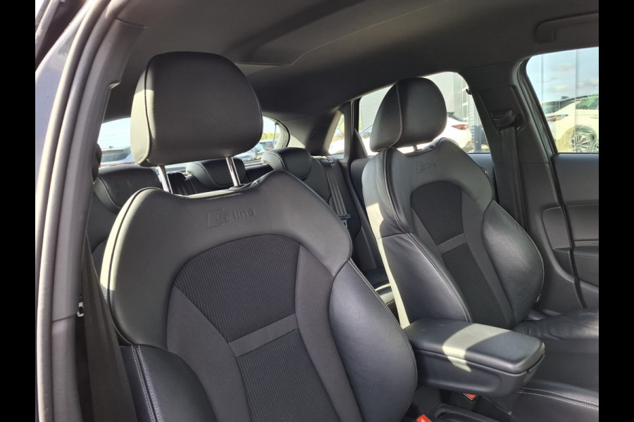 Audi A1 Sportback 1.4 TFSI S Line 150pk S-Tronic | Lederen Alcantara Sportstoelen | Navigatie | Xenon Koplampen | Stoelverwarming | L.M. 18" | Automatische Airco |