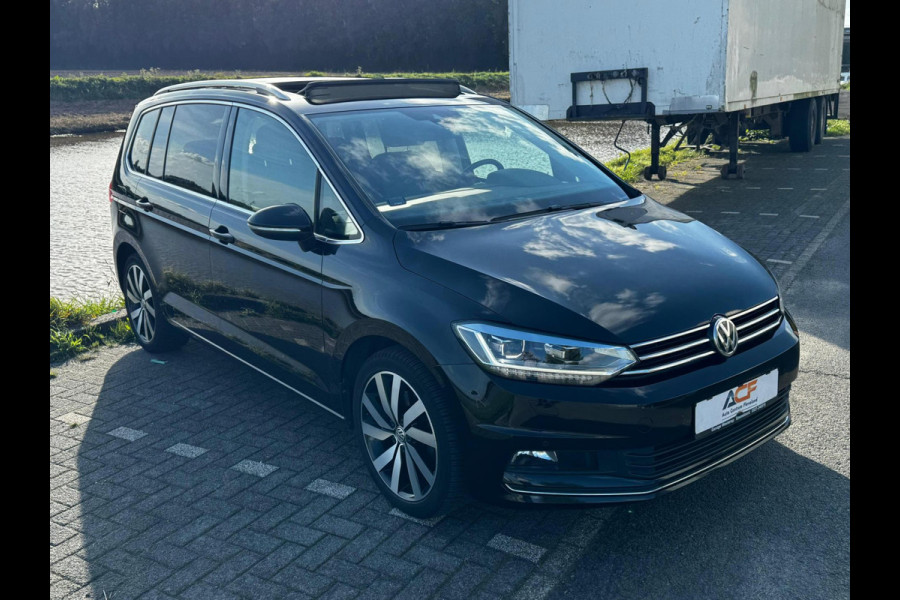 Volkswagen Touran 1.5 TSI Highline 7p Trekhaak vol opties