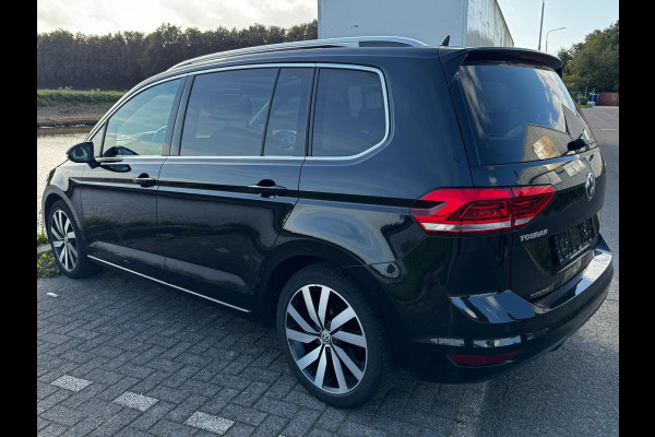 Volkswagen Touran 1.5 TSI Highline 7p Trekhaak vol opties