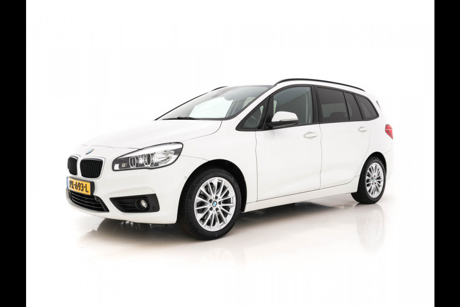 BMW 2 Serie Gran Tourer 218i Corporate Lease Executive Aut.*NAVI-FULLMAP | FULL-LED  | CAMERA | ECC | CRUISE | PARKING-PACK | TOWBAR |  COMFORT-SEATS | 17'' ALU*