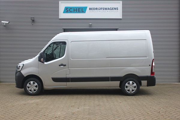 Renault Master T35 2.3 dCi 135pk L2H2 Work Edition - Navigatie - Blind Spot - Camera - Trekhaak - Parkeersensoren - Allseason - Rijklaar