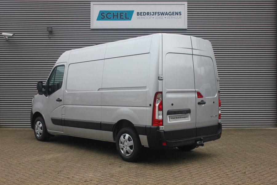 Renault Master T35 2.3 dCi 135pk L2H2 Work Edition - Navigatie - Blind Spot - Camera - Trekhaak - Parkeersensoren - Allseason - Rijklaar