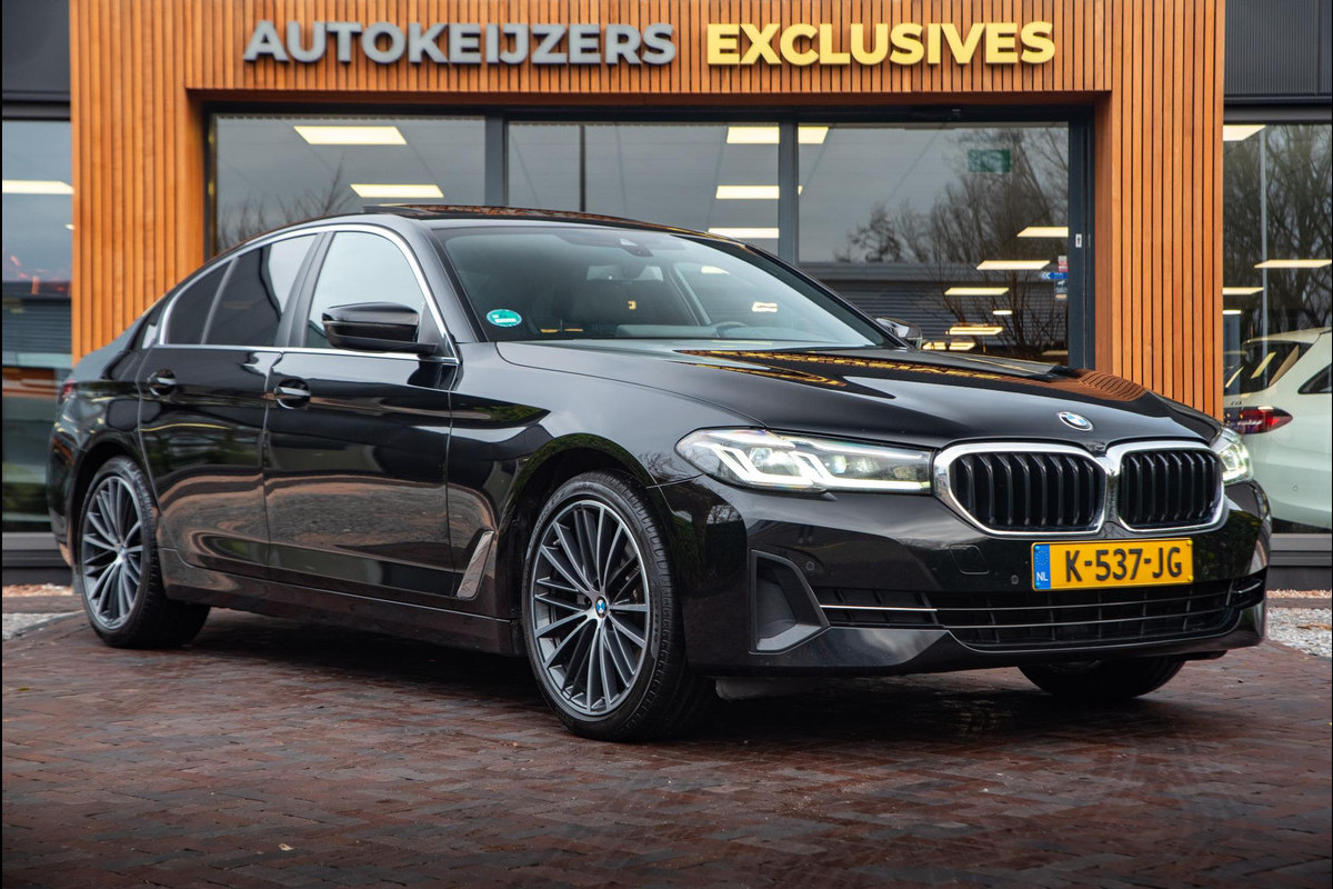 BMW 5 Serie 518d High Executive Edition Panodak Cruise Leer Stoelverw. PDC Memory DAB+ Trekhaak