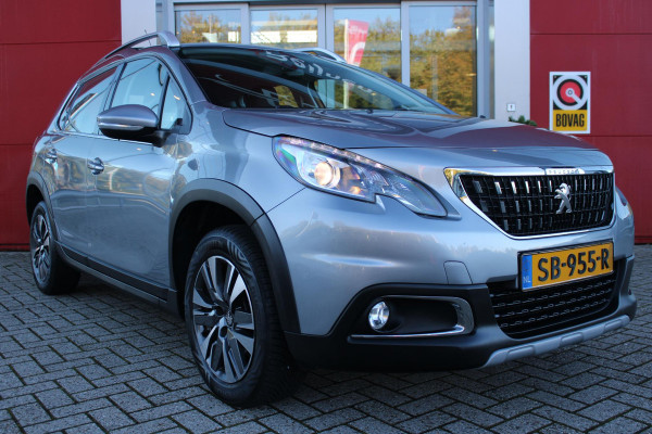 Peugeot 2008 1.2 110PK ALLURE | NAVIGATIE 10" TOUCHSCREEN | TREKHAAK | CLIMATE CONTROL | CRUISE CONTROL | LICHTMETALEN VELGEN | PARKEER SENSOREN | ALL SEASON BANDEN | REGEN/LICHT SENSOR |