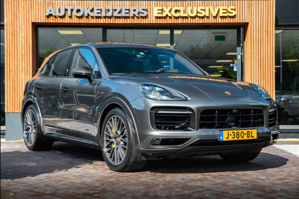 Porsche Cayenne 3.0 E-Hybrid Keramisch Panoramadak Softclose Sportchrono Trekhaak Elec. 21" LMV