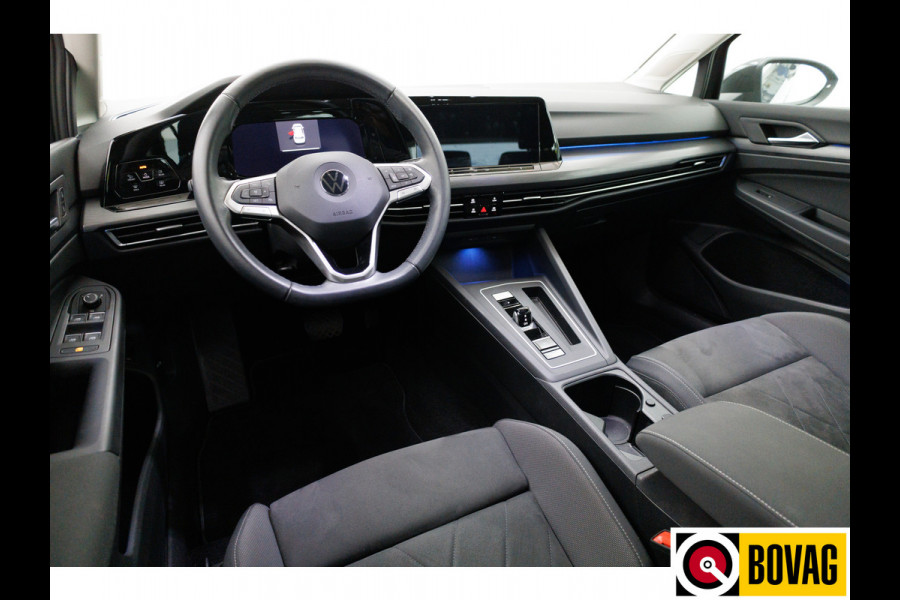 Volkswagen Golf 1.4 eHybrid Style 204 PK Navigatie, Stoelverwarming, Stuurverwarming, IQ Led, DAB, Ergo Active stoel