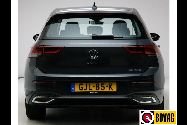 Volkswagen Golf 1.4 eHybrid Style 204 PK Navigatie, Stoelverwarming, Stuurverwarming, IQ Led, DAB, Ergo Active stoel