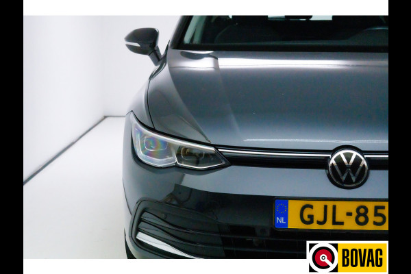 Volkswagen Golf 1.4 eHybrid Style 204 PK Navigatie, Stoelverwarming, Stuurverwarming, IQ Led, DAB, Ergo Active stoel