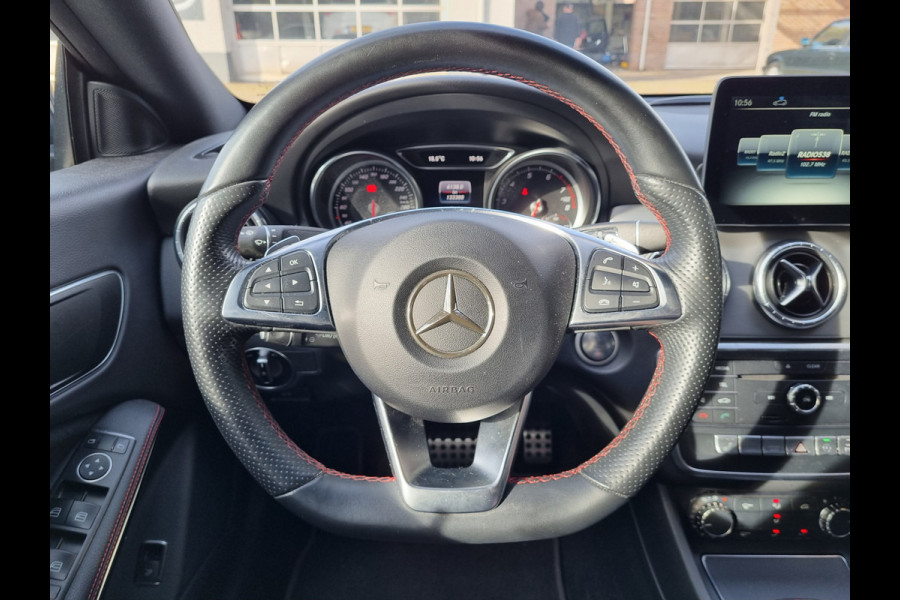 Mercedes-Benz CLA-Klasse 180 Business Solution AMG INCL BTW / CAMERA  / CRUISE /