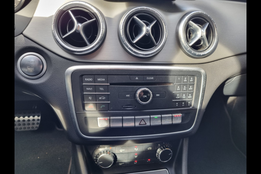 Mercedes-Benz CLA-Klasse 180 Business Solution AMG INCL BTW / CAMERA  / CRUISE /