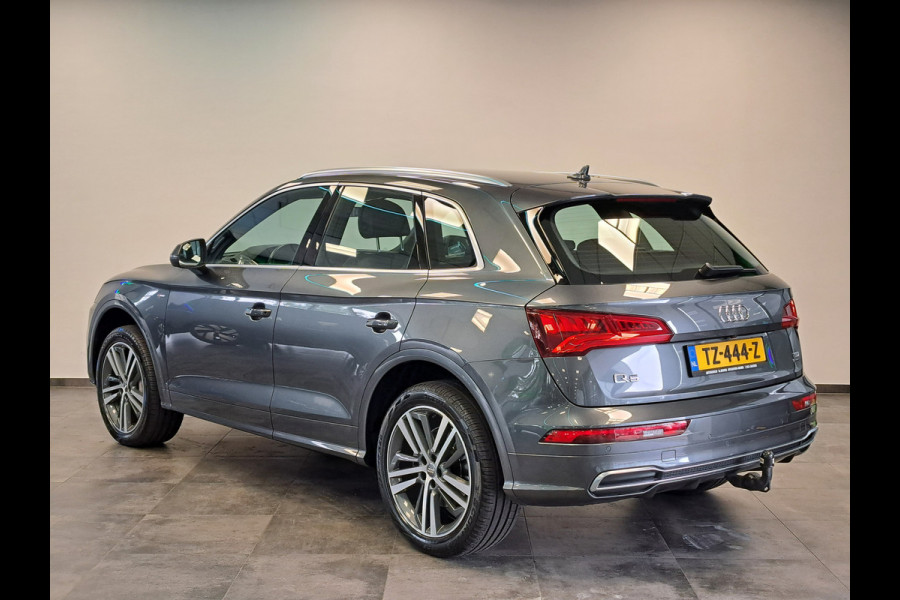 Audi Q5 2.0 TDI quattro Sport S Line Black Edition 20"LMV. VCP Navigatie 2X S-line edition. elec.-trekhaak