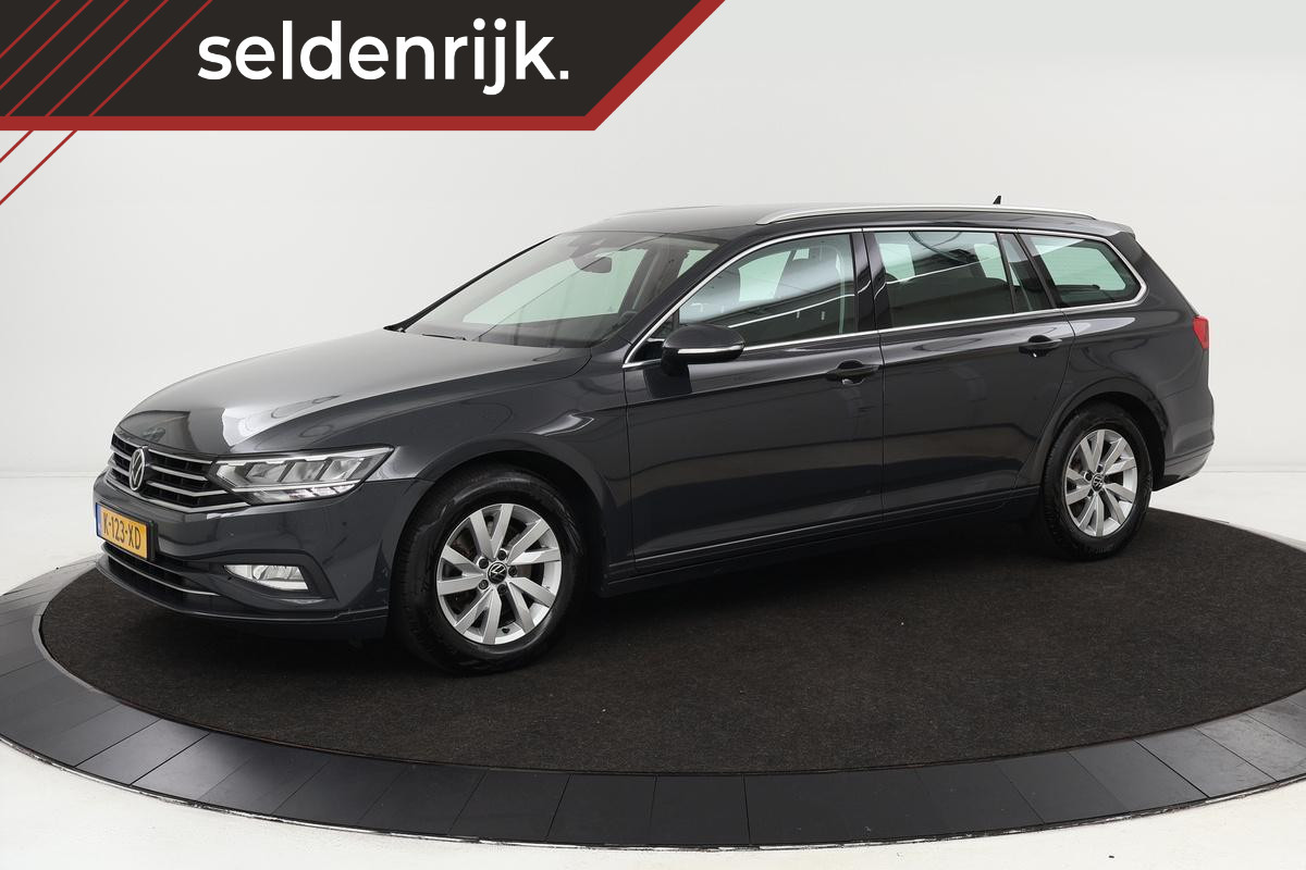 Volkswagen Passat 1.5 TSI Business | Carplay | Camera | Keyless | Navigatie | PDC | Climate control | Cruise control