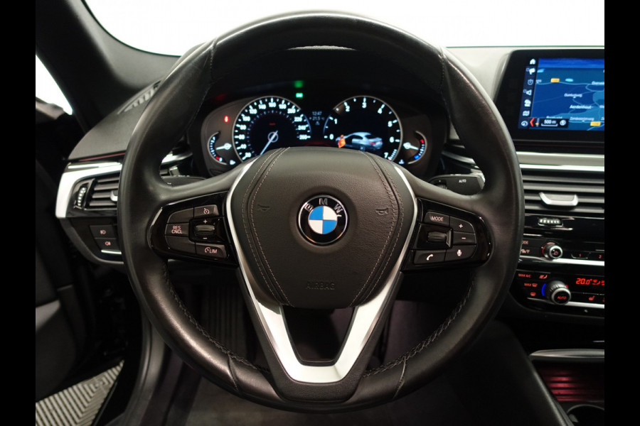 BMW 5 Serie 520i High Executive M-Sport line Aut8 - Leer Sportline Interieur I Head up I Bi Xenon I Navi Pro