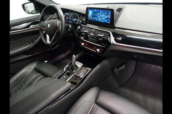 BMW 5 Serie 520i High Executive M-Sport line Aut8 - Leer Sportline Interieur I Head up I Bi Xenon I Navi Pro