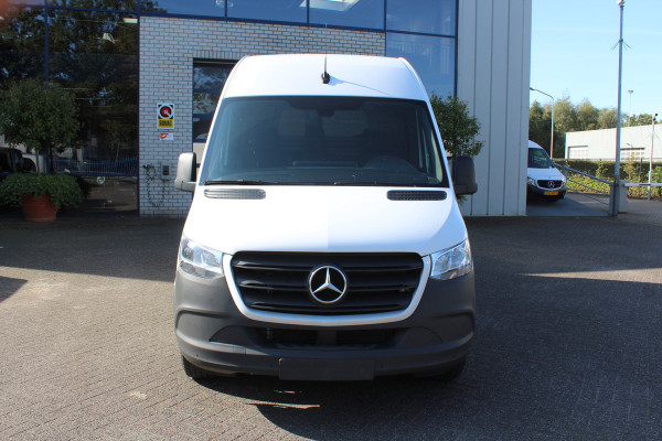 Mercedes-Benz Sprinter 317 CDI L2H2 3500kg trekhaak, MBUX met parkeerpakket en camera