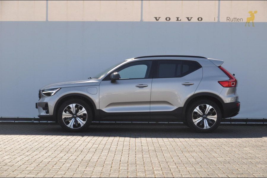 Volvo XC40 T5 262PK Automaat Recharge Ultimate Dark / Adaptieve Cruise Control / Parkeersensoren met Camera / Stoelverwarming / Stuurverwarming / Elektrische Achterklep / Elektrische Stoelen / BLIS / Getinte Ramen / Apple Carplay