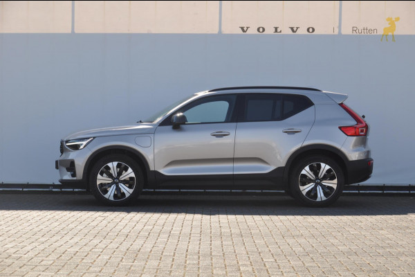 Volvo XC40 T5 262PK Automaat Recharge Ultimate Dark / Adaptieve Cruise Control / Parkeersensoren met Camera / Stoelverwarming / Stuurverwarming / Elektrische Achterklep / Elektrische Stoelen / BLIS / Getinte Ramen / Apple Carplay