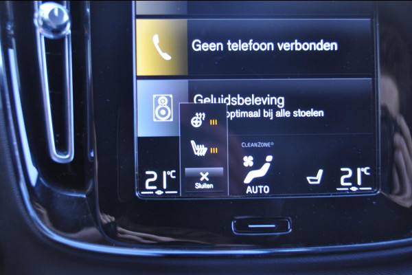 Volvo XC40 T5 262PK Automaat Recharge Ultimate Dark / Adaptieve Cruise Control / Parkeersensoren met Camera / Stoelverwarming / Stuurverwarming / Elektrische Achterklep / Elektrische Stoelen / BLIS / Getinte Ramen / Apple Carplay