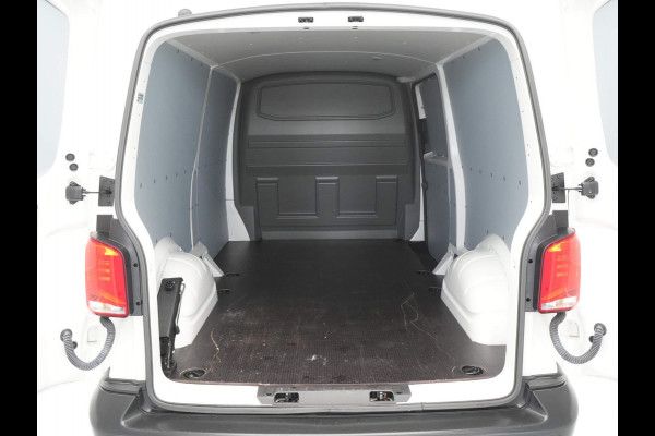 Volkswagen Transporter 2.0 TDI L2H1 28 Navigatie via app Laadvloer