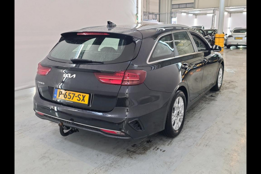 Kia Ceed Sportswagon 1.5 T-GDi DynamicLine NL AUTO | 10x in voorraad  | TREKHAAK | CARPLAY |