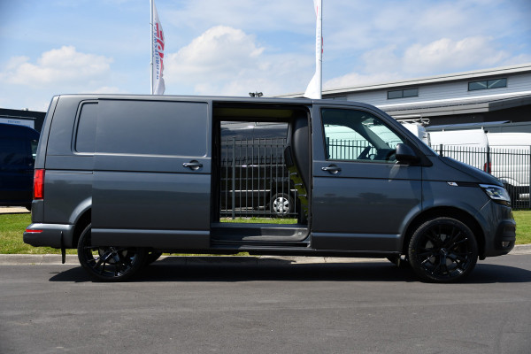 Volkswagen Transporter 2.0 TDI L2H1 4Motion Highline Adaptieve Cruise, Camera, Carplay, 199pk, Automaat, Sensoren, Multimedia, LED, VERKOCHT...Gefeliciteerd SKN Transport BV