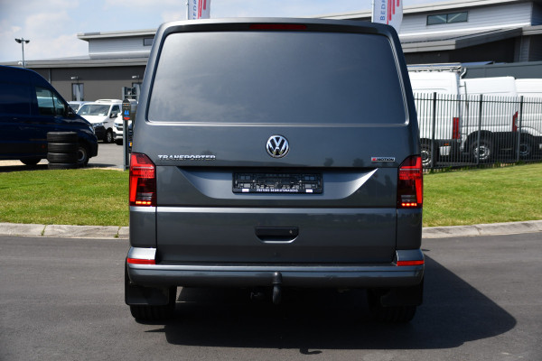 Volkswagen Transporter 2.0 TDI L2H1 4Motion Highline Adaptieve Cruise, Camera, Carplay, 199pk, Automaat, Sensoren, Multimedia, LED, VERKOCHT...Gefeliciteerd SKN Transport BV