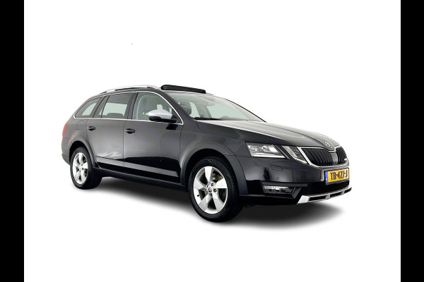 Škoda Octavia Combi 2.0 TDI SCOUT 4x4 Aut. *PANO | FULL-LED | LEDER-ALCANTARA | NAVI-FULLMAP | AMUNDSEN-AUDIO | COMFORT-SEATS | DAB+ | ECC | PDC | CRUISE | TOWBAR | 17''ALU*