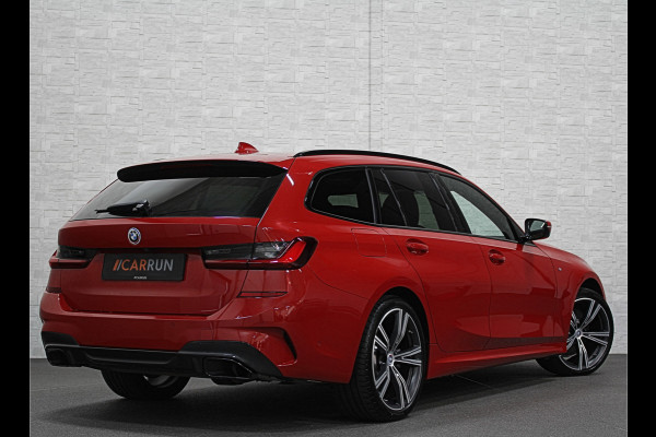 BMW 3 Serie Touring 330e M-Sport | 360 View | Panorama | ACC | Laser-LED | Head-Up | Keyless-Entry | Leder | Sfeerverlichting | 19'' | Glaspook | 4-Zone Clima | Stoelverwarming | DAB | Carplay | ISO-Glas | Live Cockpit Prof. |