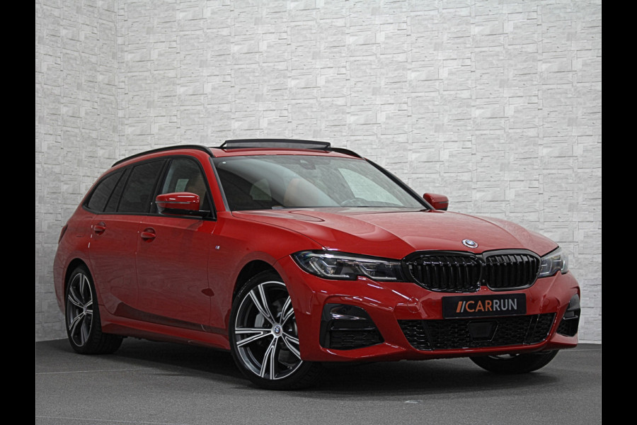 BMW 3 Serie Touring 330e M-Sport | 360 View | Panorama | ACC | Laser-LED | Head-Up | Keyless-Entry | Leder | Sfeerverlichting | 19'' | Glaspook | 4-Zone Clima | Stoelverwarming | DAB | Carplay | ISO-Glas | Live Cockpit Prof. |