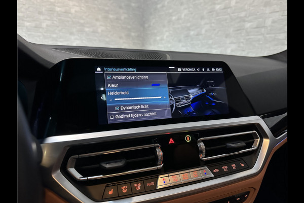 BMW 3 Serie Touring 330e M-Sport | 360 View | Panorama | ACC | Laser-LED | Head-Up | Keyless-Entry | Leder | Sfeerverlichting | 19'' | Glaspook | 4-Zone Clima | Stoelverwarming | DAB | Carplay | ISO-Glas | Live Cockpit Prof. |