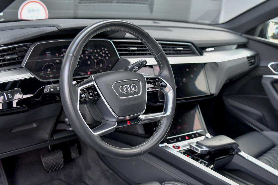 Audi e-tron S quattro 95 kWh. 503 Pk, RS seats, 23'', Pano, Luchtv, Memory, 360 3D, ACC, B&O, CarPlay!