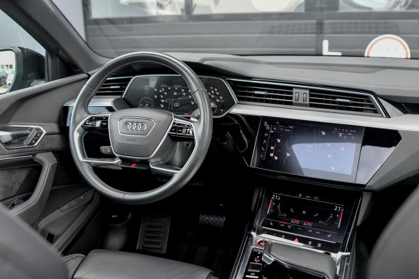 Audi e-tron S quattro 95 kWh. 503 Pk, RS seats, 23'', Pano, Luchtv, Memory, 360 3D, ACC, B&O, CarPlay!