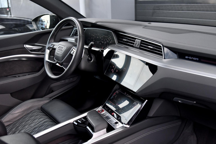 Audi e-tron S quattro 95 kWh. 503 Pk, RS seats, 23'', Pano, Luchtv, Memory, 360 3D, ACC, B&O, CarPlay!