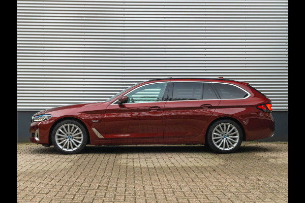 BMW 5 Serie Touring 530e xDrive - Pano - Stoelmassage+Ventilatie - Driving Ass Prof - Trekhaak