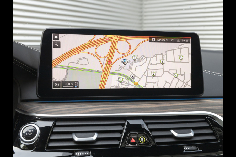 BMW 5 Serie Touring 530e xDrive - Pano - Stoelmassage+Ventilatie - Driving Ass Prof - Trekhaak