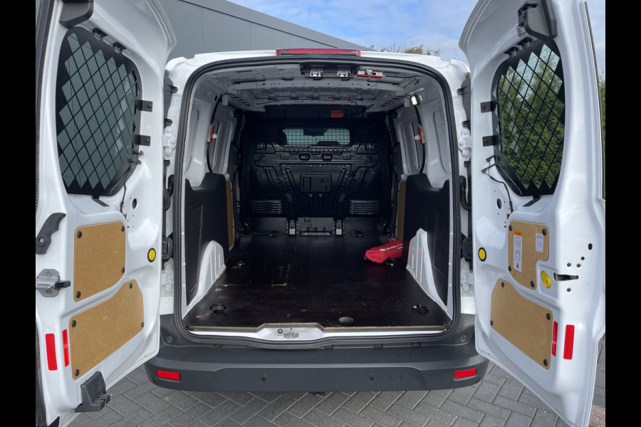 Ford Transit Connect 1.5 TDCI 120 PK EURO 6 / AUTOMAAT / L2H1 / 1e EIG. / 2x SCHUIFDEUR / AIRCO / NAVI / 3-ZITS