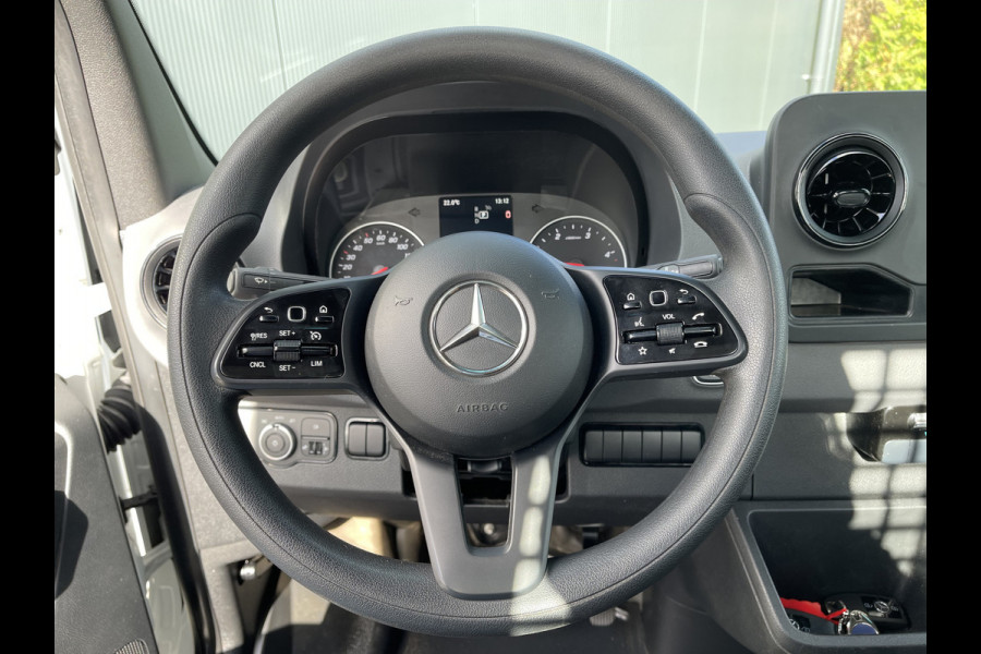 Mercedes-Benz Sprinter 314 CDI 143 PK L2H1 WB392 3.5T / 9G-AUTOMAAT / PICK UP / TREKHAAK / AIRCO / CRUISE / NAVI / CARPLAY / 3-ZITS