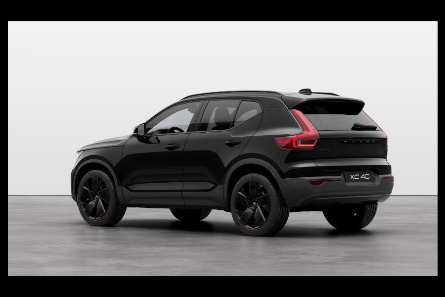 Volvo XC40 B4 211PK Automaat Plus Black Edition / Adaptieve cruise control / BLIS / Elektrische stoelen / Getint Glas / Parkeersensoren met 360 camera / Apple carplay / 20"velgen / Elektrisch achterklep / Keyless entry / Adaptieve koplampen