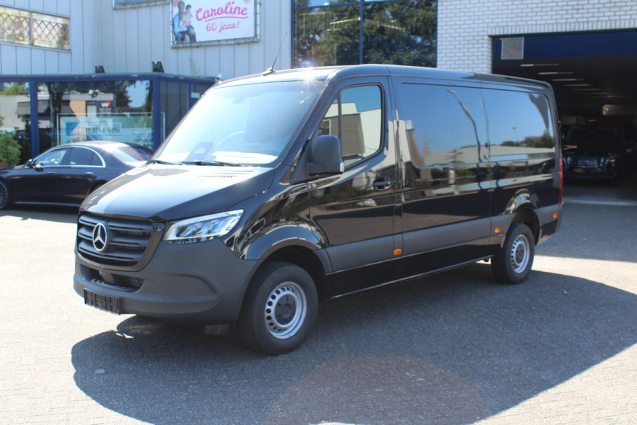 Mercedes-Benz Sprinter 317 CDI L2H1 PRO 3500 KG trekgewicht, LED, MBUX 10.25 met camera, Smartphone integratie