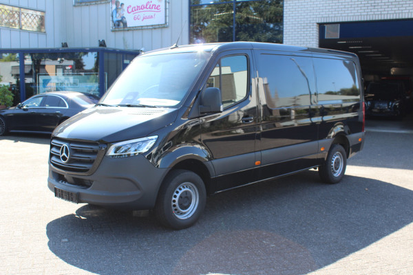 Mercedes-Benz Sprinter 317 CDI L2H1 PRO 3500 KG trekgewicht, LED, MBUX 10.25 met camera, Smartphone integratie