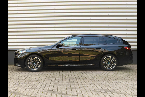 BMW i5 Touring eDrive40 M-Sport - Trekhaak - Driving Ass Prof - Harman-Kardon - Stoelventilatie