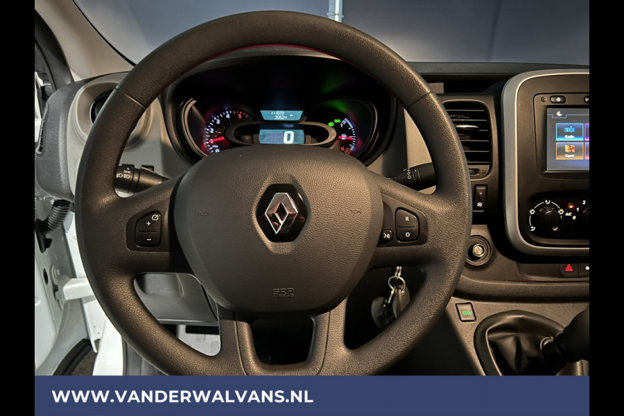 Renault Trafic 1.6 dCi 126pk L2H1 Euro6 Airco | 2x zijdeur | Navigatie | Trekhaak | Cruisecontrol Parkeersensoren, Bijrijdersbank