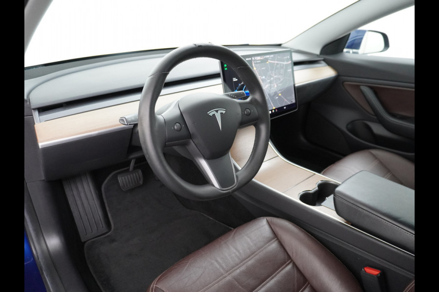 Tesla Model 3 Long Range 75 kWh 463PK FSD-vb. Premium-Audio 4wd 18" AutoPilot Pano.dak Camera Leer Adaptive-Cruise+Stop&Go  PDC-A+Voor Wifi Ec Veel grip door AWD vierwielaandrijving.  Origineel Nederlandse auto ! grootste accu ! tot 16,5 kwh thuis laden, 120kw/h snelladen per uur !