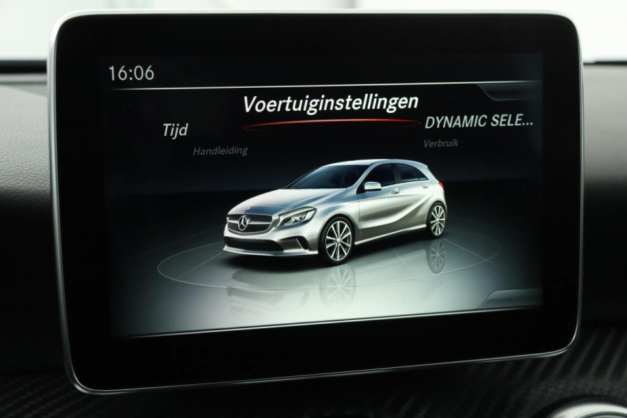 Mercedes-Benz A-Klasse 180 AMG | Panoramadak | Stoelverwarming | Park Assist | Full LED | Navigatie | Bluetooth | Airco | Cruise control