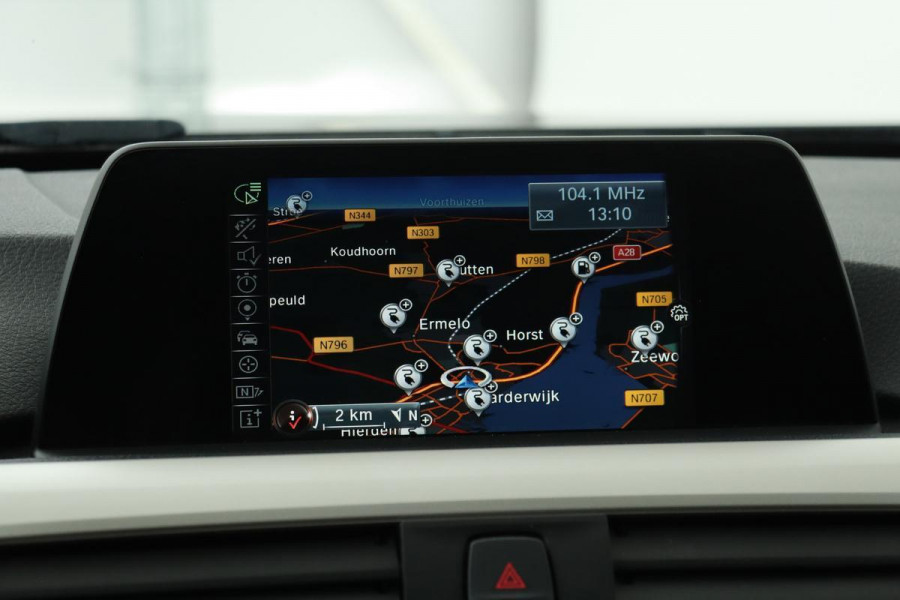 BMW 3-serie 330e Executive | Full LED | Navigatie | PDC | Climate control | Cruise control