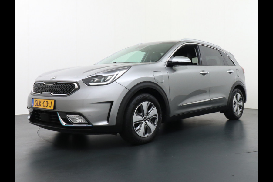 Kia Niro AUT. 6 141pk PHEV Leer+Elektr.+Verwarmd+Gekoeld/Geventileerd! Schuifdak Navi Apple Android Carplay AutoPilot Stuurbekr. Camera P Chroompack Priv.Glass Stuurverwarmd Licht+Regensensor trekhaak (1300kg trekgewicht /265Nm)k/ 37.000 nieuw !!