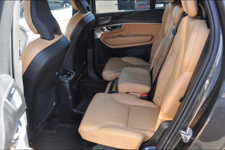 Volvo XC90 T8 455PK Automaat Recharge AWD Ultimate Bright Massage stoelen / Stoelverwarming en ventilatie voor / Luchtvering / Semi-elektrisch inklapbare trekhaak / Head-up display / Bowers & Wilkins Audio / 360 camera / Pilot assist / Adaptive cruise control / Elektrische achterklep / Keyless entry /