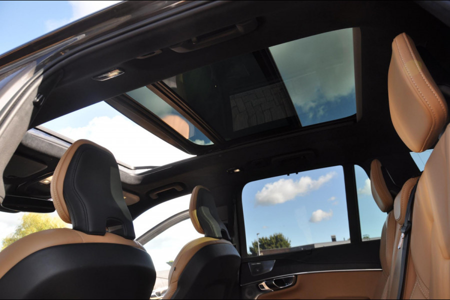 Volvo XC90 T8 455PK Automaat Recharge AWD Ultimate Bright Massage stoelen / Stoelverwarming en ventilatie voor / Luchtvering / Semi-elektrisch inklapbare trekhaak / Head-up display / Bowers & Wilkins Audio / 360 camera / Pilot assist / Adaptive cruise control / Elektrische achterklep / Keyless entry /